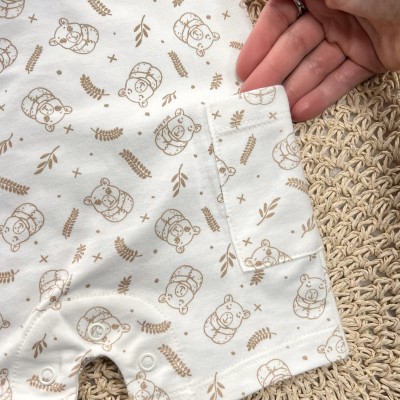 Macacão curto Branco estampado Capivarinhas